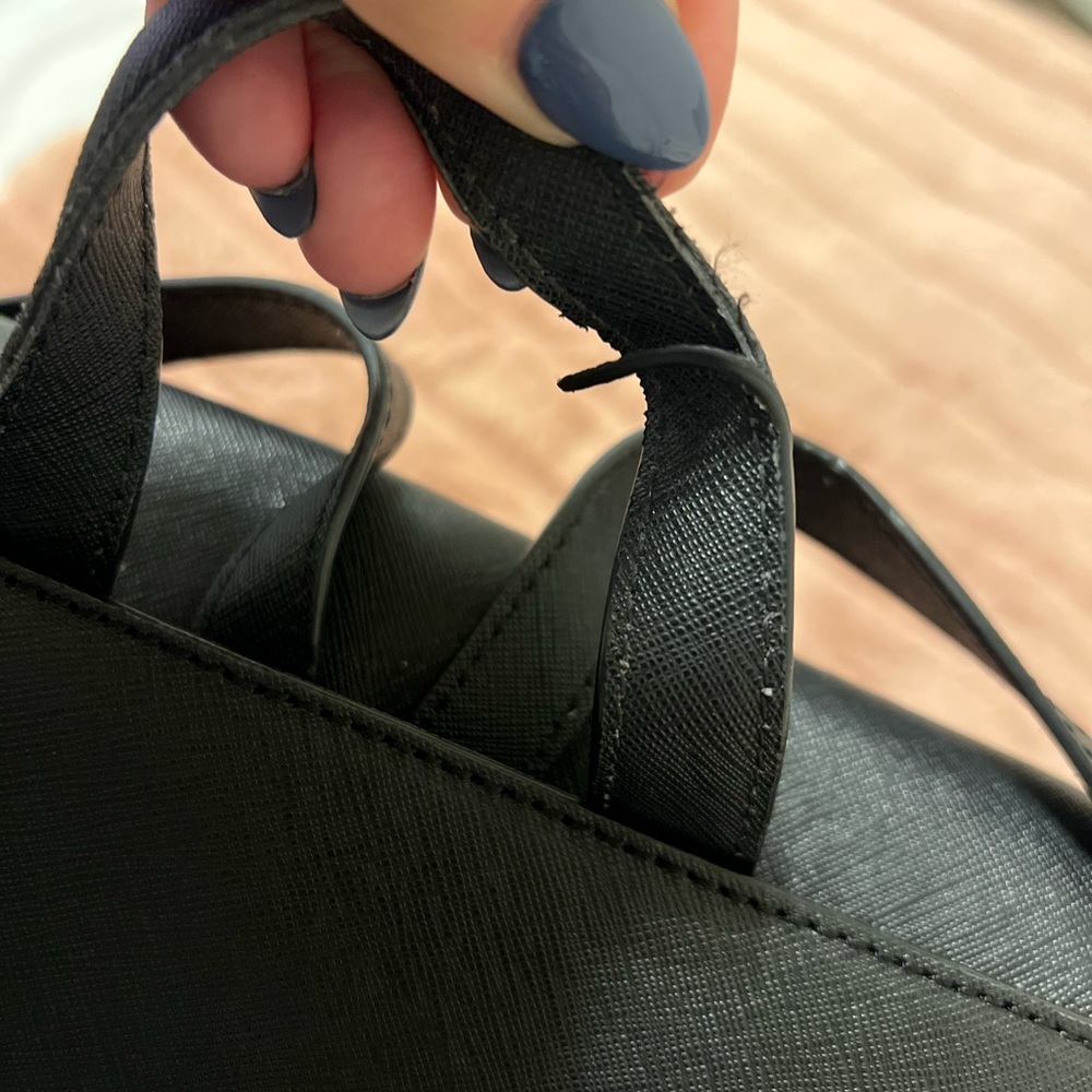 Backpack - Picture 3 of 6